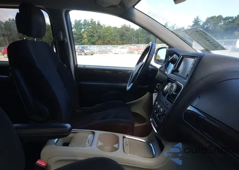 2015 Dodge Grand Caravan Sxt z USA, uszkodzony, nr VIN 2C4RDGCG4FR516535